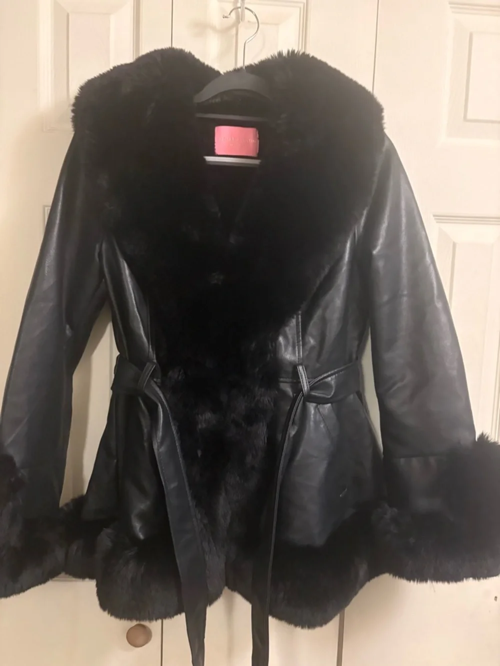 Black Faux-Fur Trim Leather-Effect Belted Jacket - Picture 3 of 4